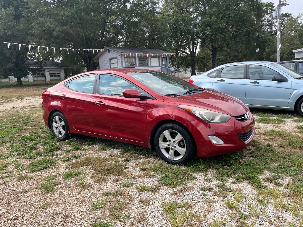 2013 Hyundai Elantra GLS's photo